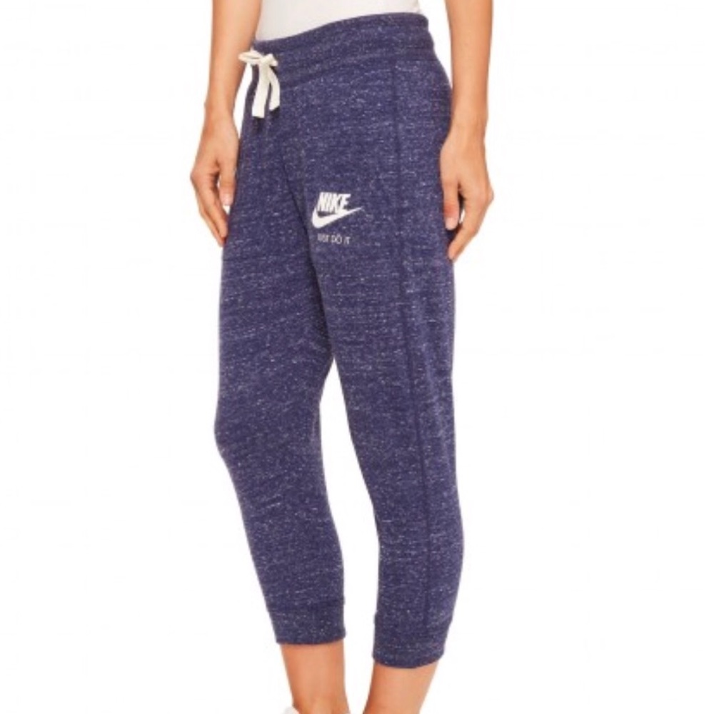 Nike vintage Capri joggers